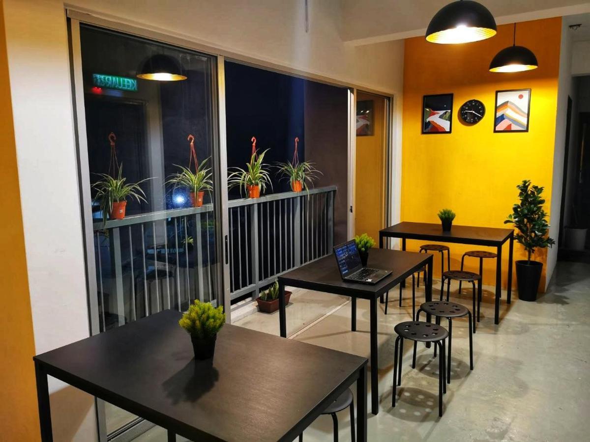 The Cocoon Capsule Hotel Cameron Highlands Exterior photo