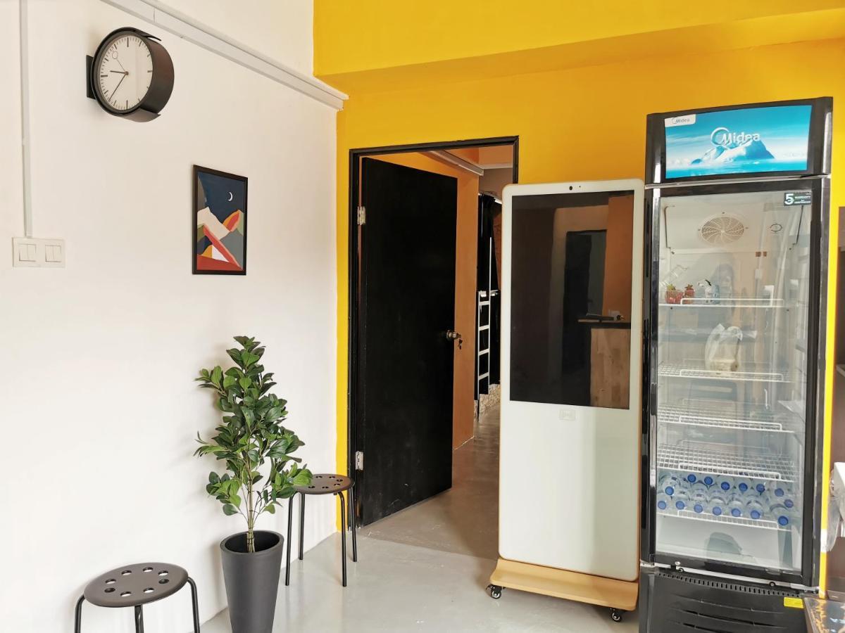 The Cocoon Capsule Hotel Cameron Highlands Exterior photo